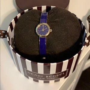 Thin bangle gold and blue watch